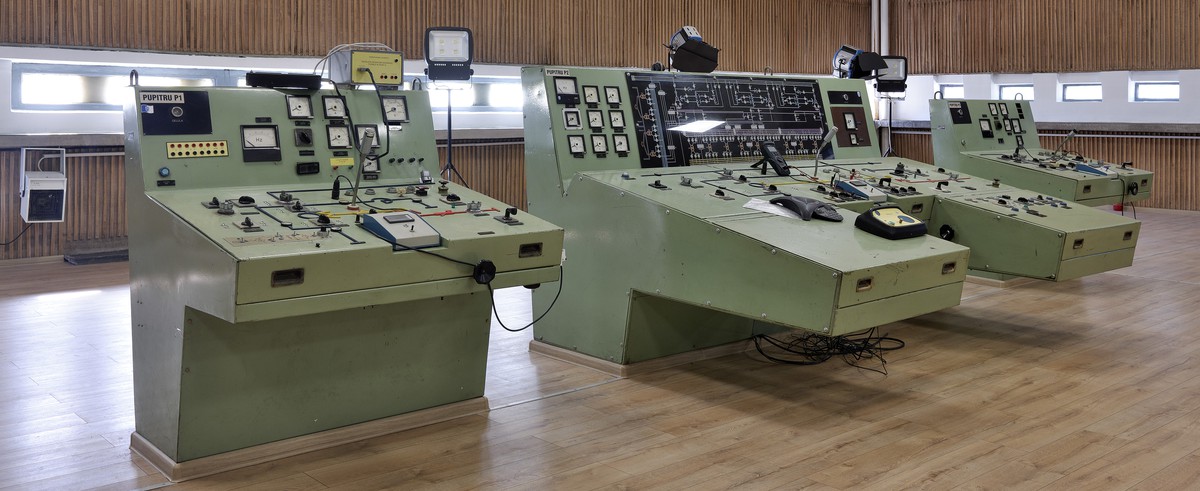 Soviet Scientific Institutes 8743