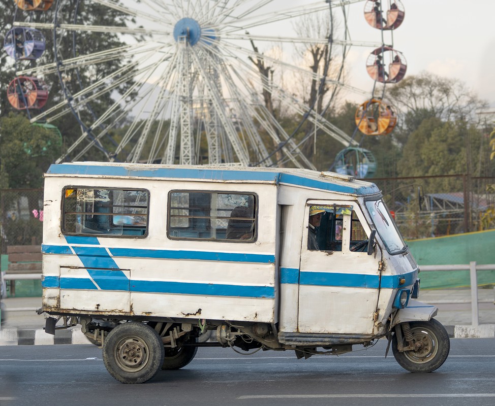 Trucks and Tuks 8718