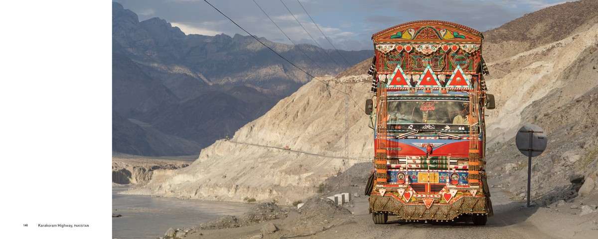 Trucks and Tuks 8713