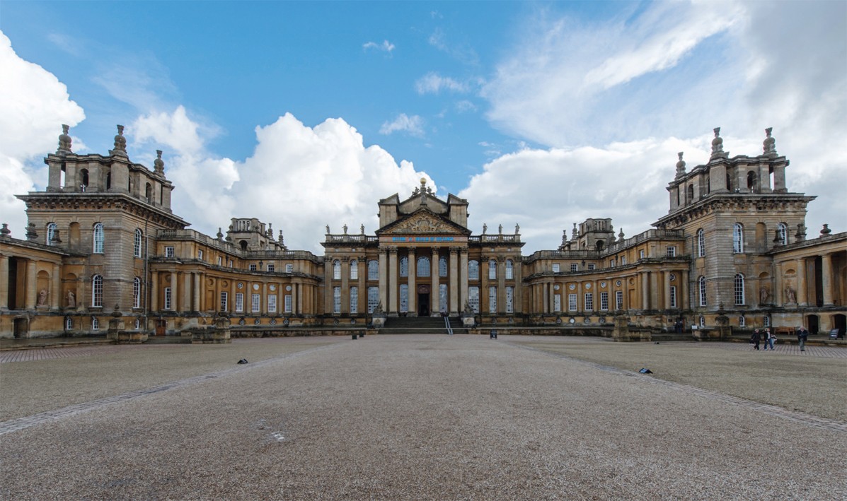 Lawrence Weiner at Blenheim Palace 7028